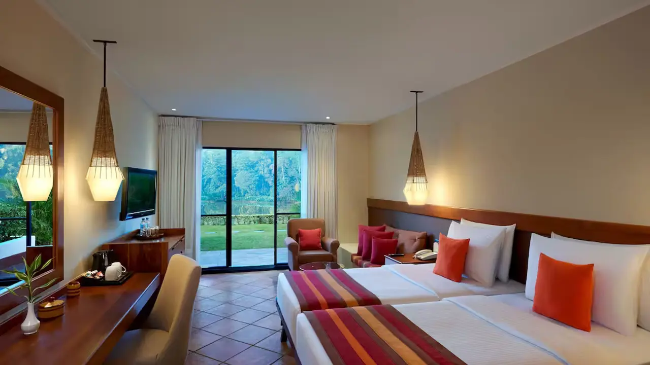 Cinnamon Citadel, Kandy, twin room
