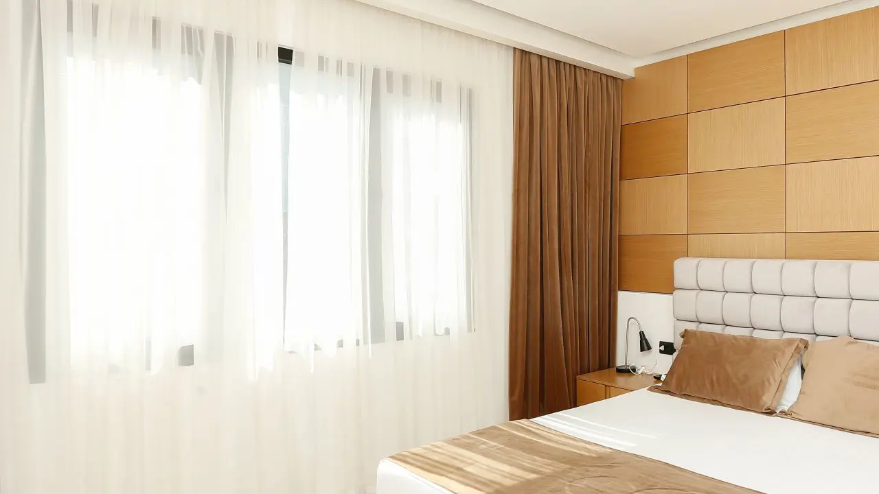 Oxford Hotel, Tirana, bedroom