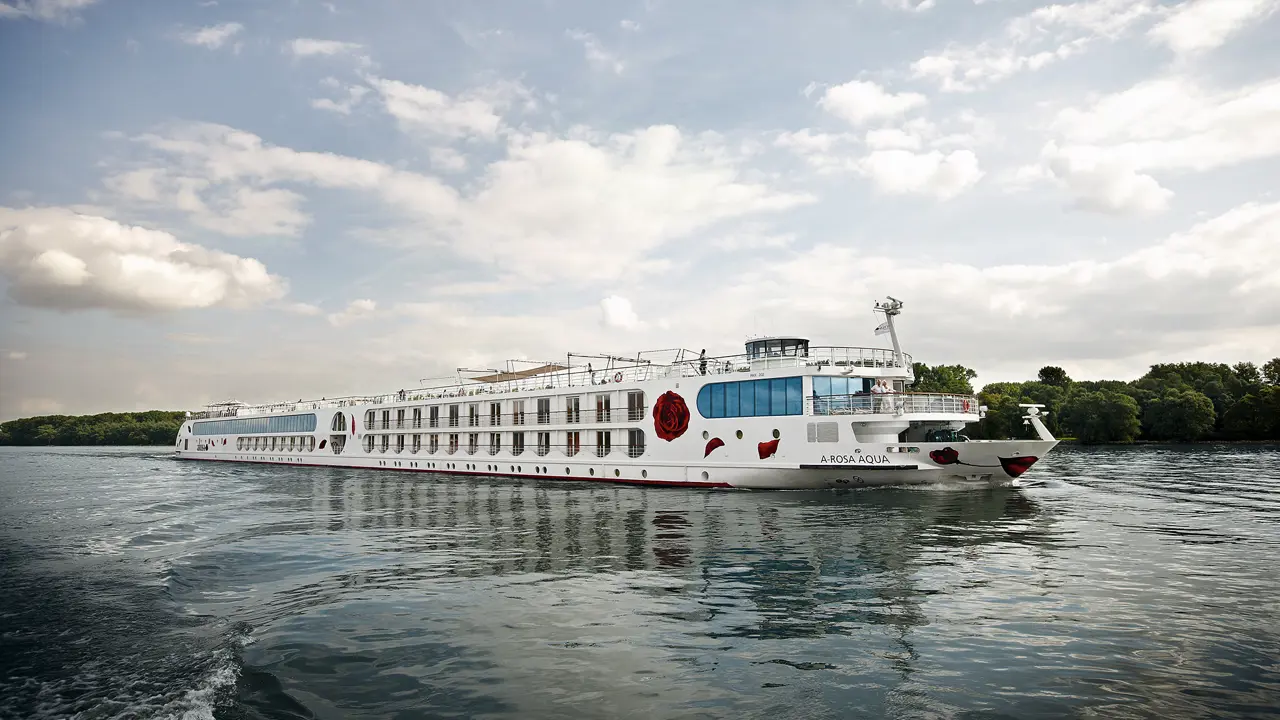 RN DLX SCHIFF 19 Web