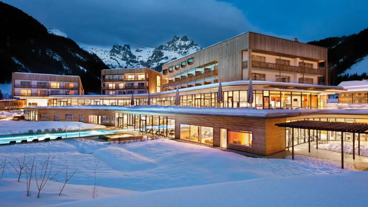 KALM Aparthotel, Werfenweng,  exterior at night