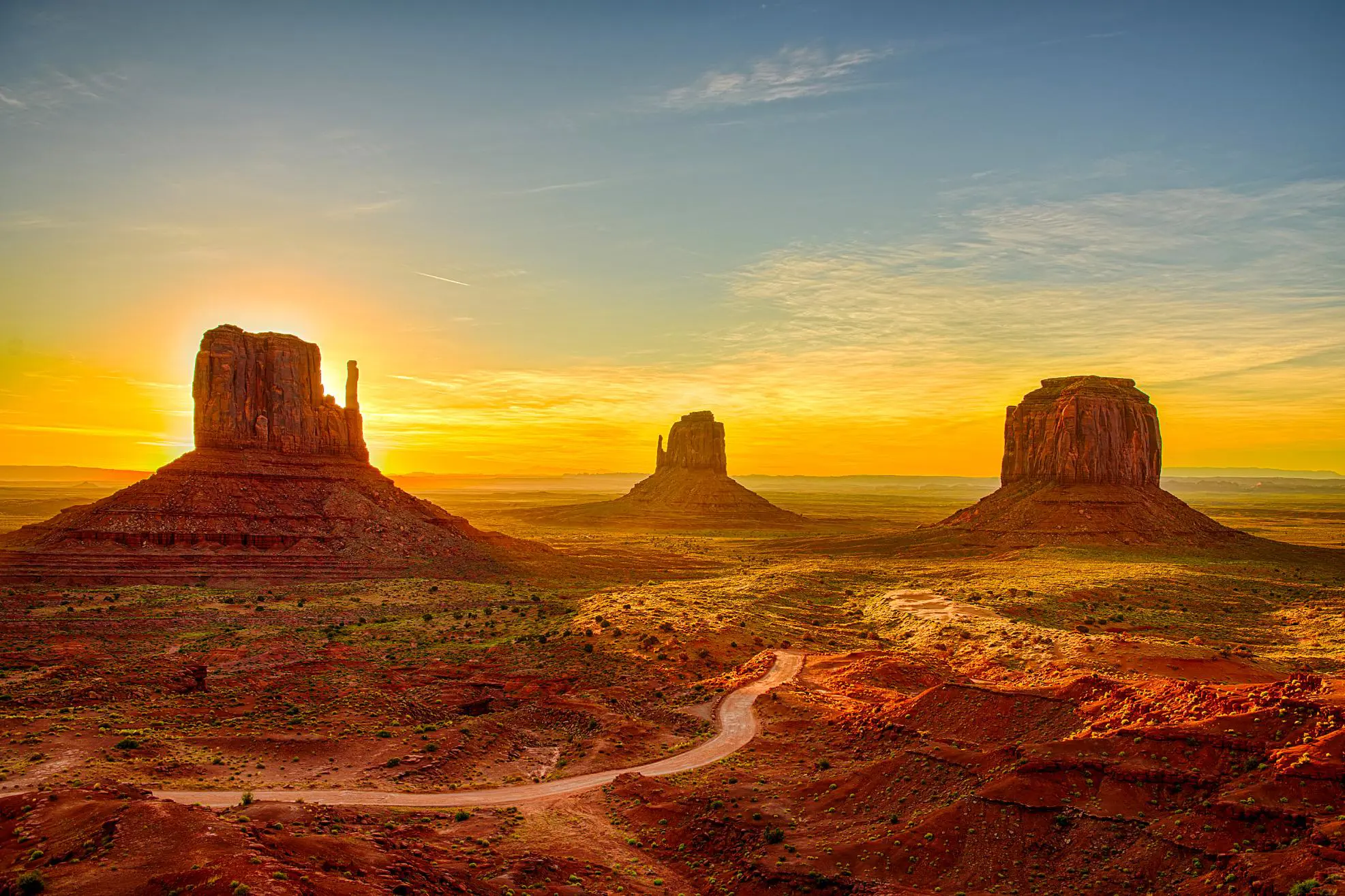 Sh 683185483 Monument Valley, Arizona