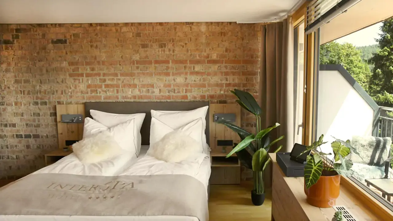 Das Dreiburgensee – Naturhotel & Spa, bedroom