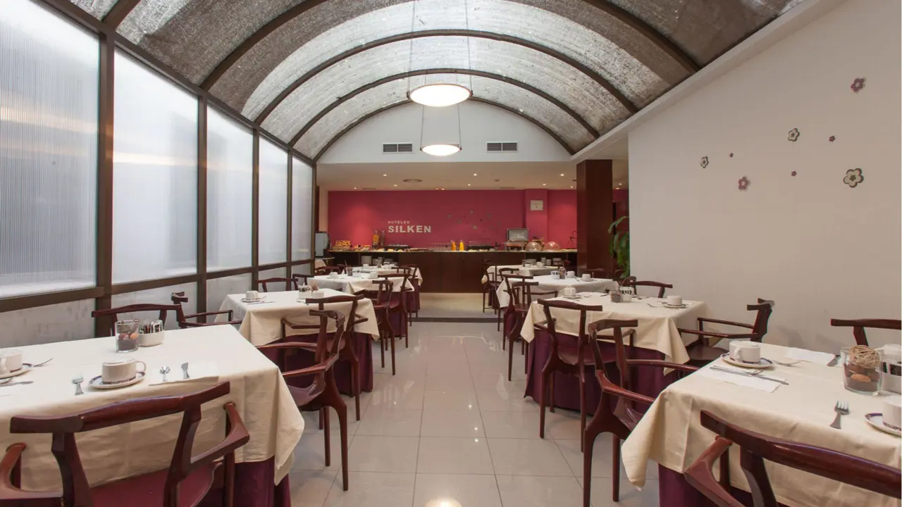 Hotel Silken Rona Dalba, Salamanca Dining