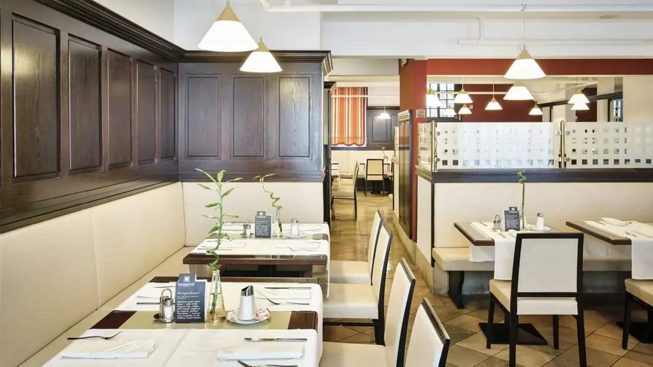 Hotel Austria Trend Ananas, Vienna, Dining