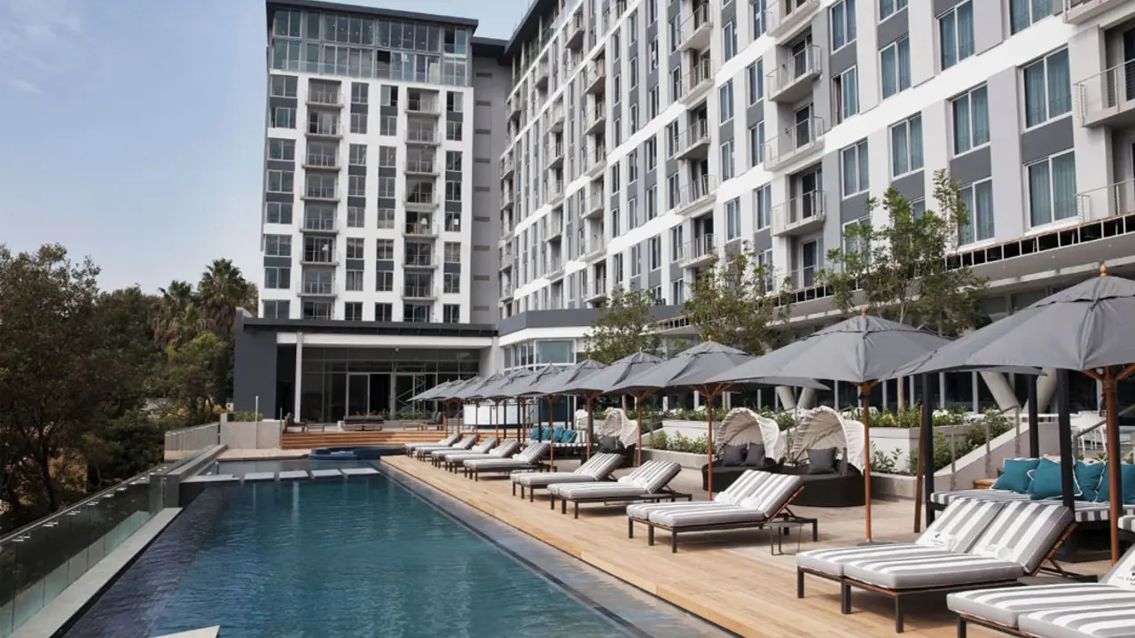 The Capital On The Park Johannesburg, Pool