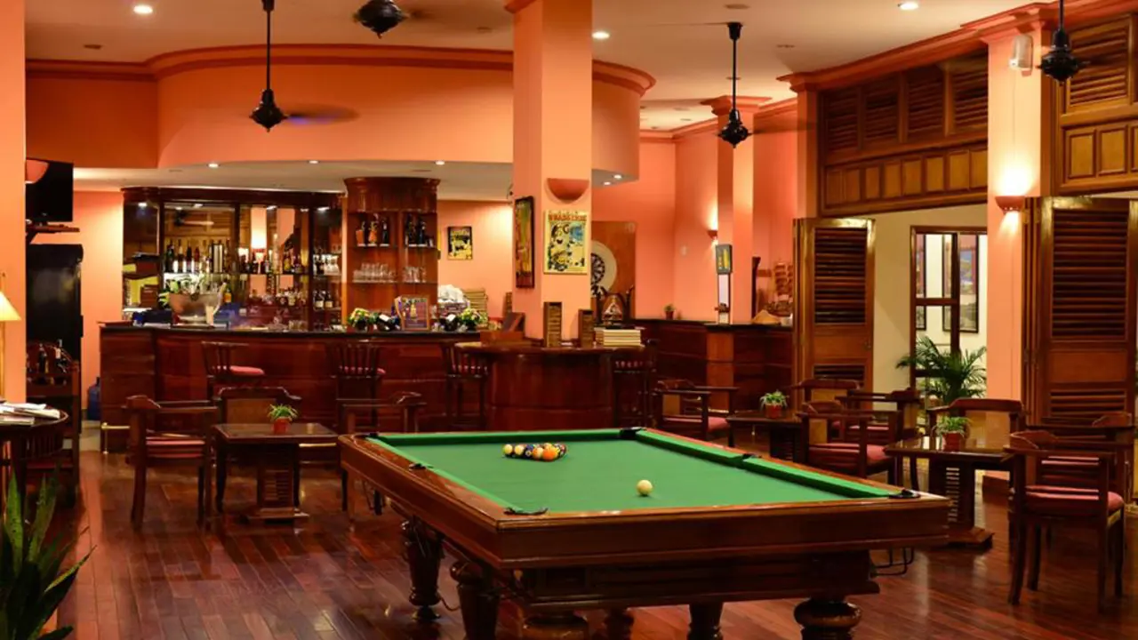 Victoria Hotel, Can Tho, bar
