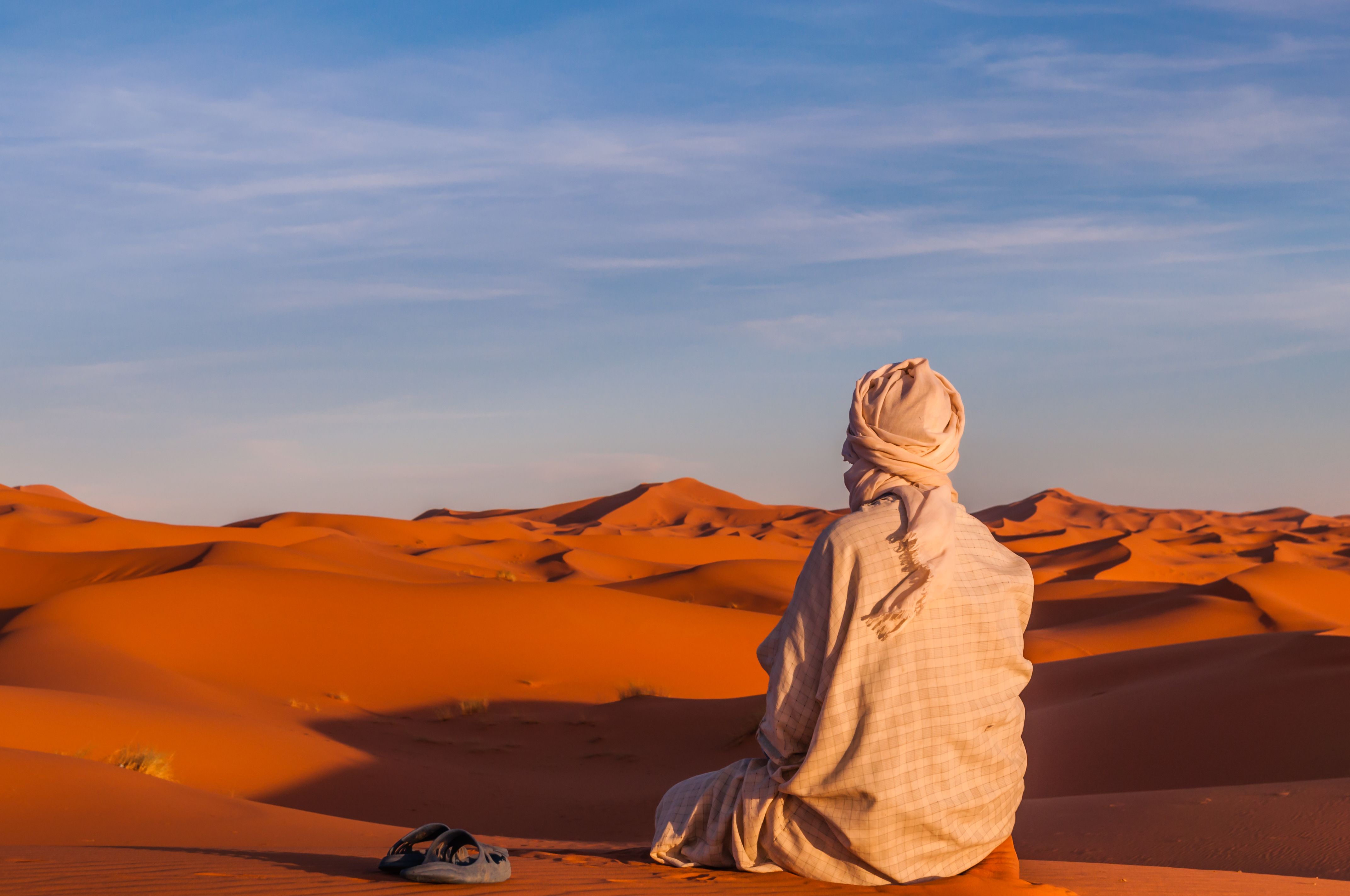 Berber stopping for prayer in the Sahara
