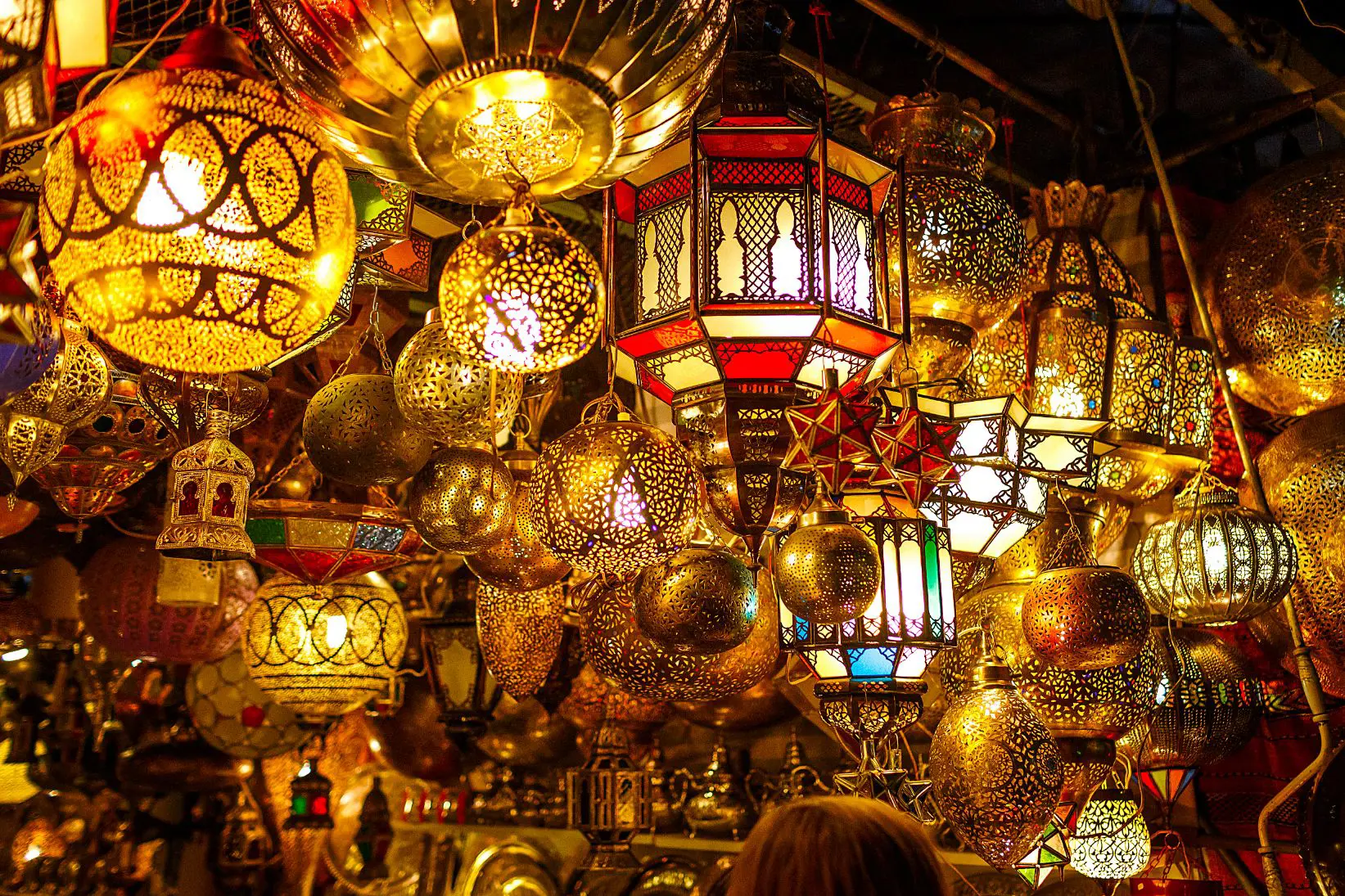  Range Of Lantern And Lamp Hanging In The Market At Marrakesh