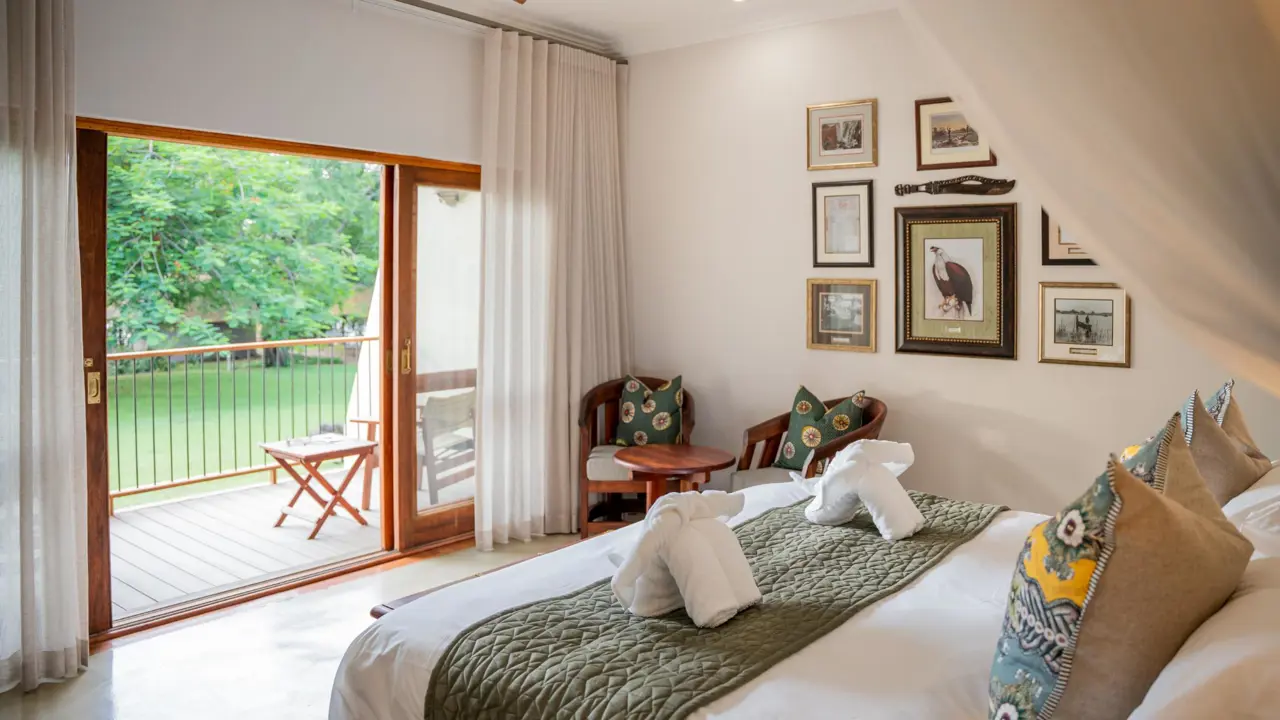Chobe Safari Lodge, Luxury Safari Room