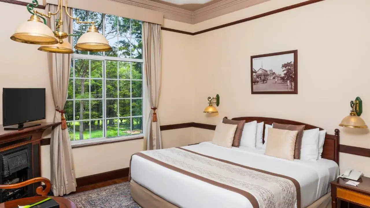 The Grand, Nuwara Eliya, bedroom