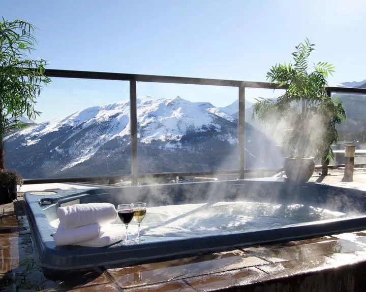 Canada Niagara Falls To The Rockies And Vancouver 2024 Touring Hotels Image 4