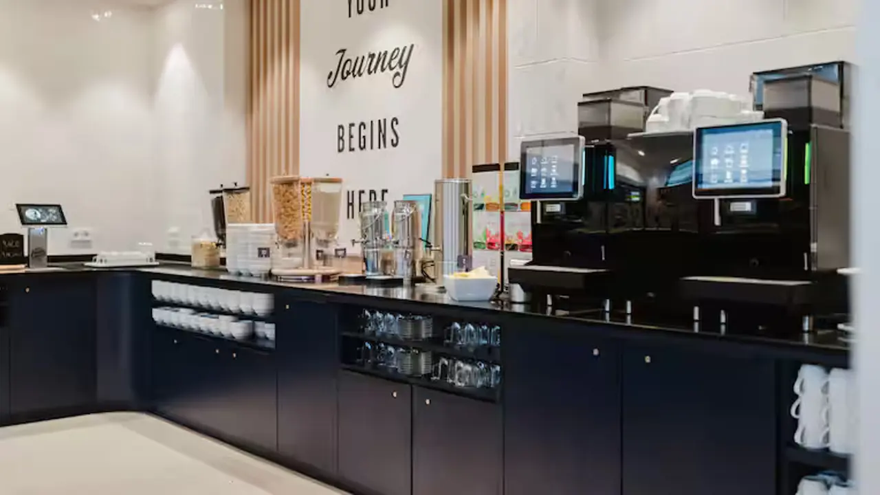 Hampton By Hilton Vienna West Hotel, The Hub