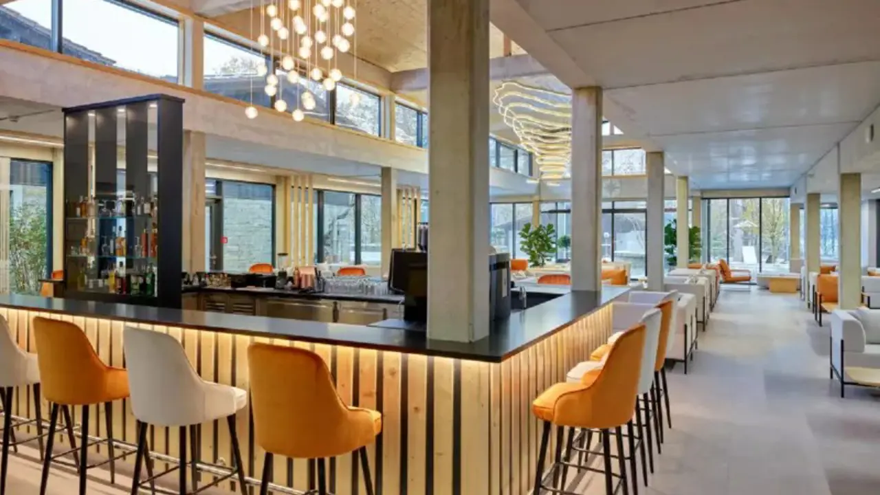 Das Dreiburgensee – Naturhotel & Spa, bar