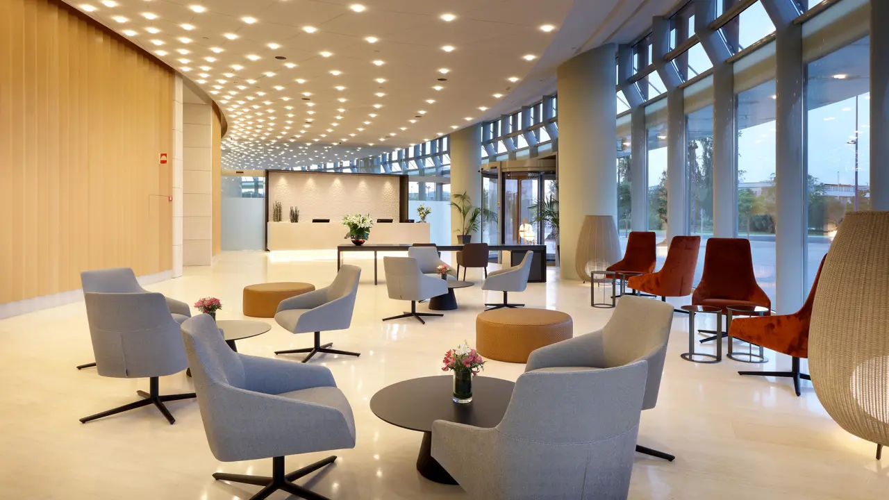 Eurostars Torre Sevilla lounge